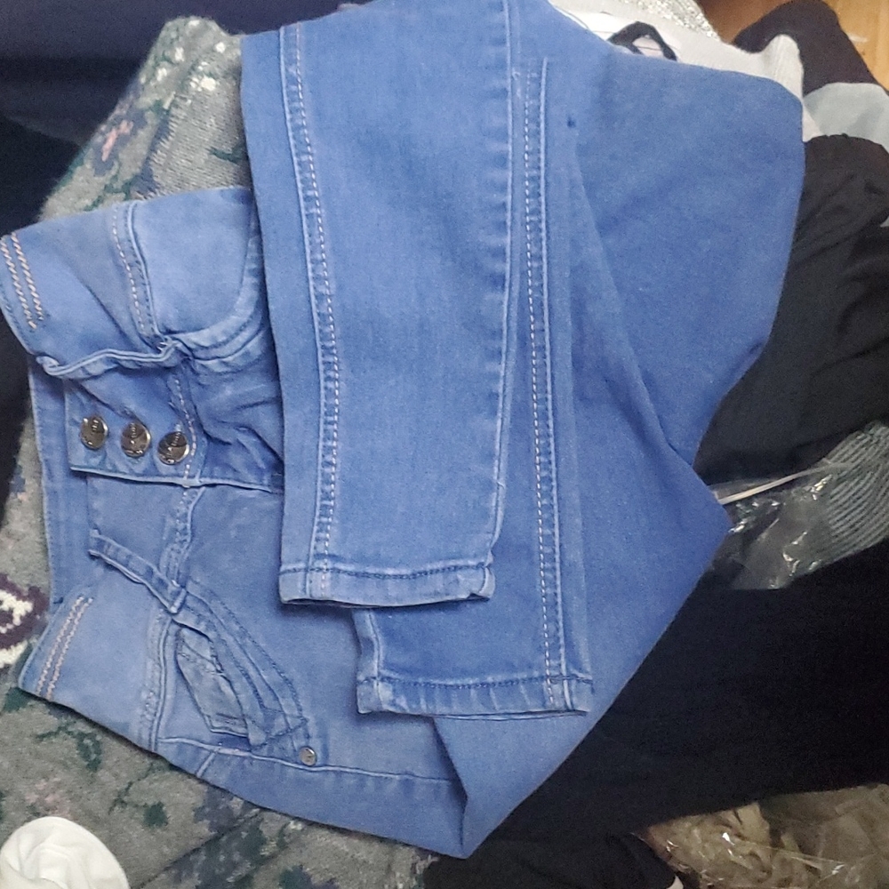 At Seven Juniors Jeans